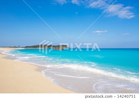 在沖繩·Momohara海岸的海灘 在沖繩·Momohara海岸的海灘 14240751