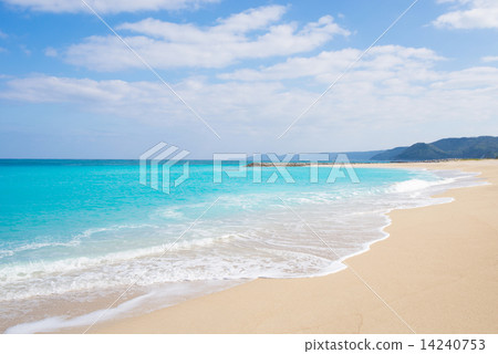 Beach in Okinawa · Momohara coast 14240753