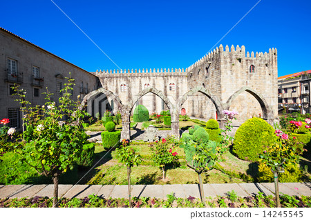 Gardens of Santa Barbara 14245545