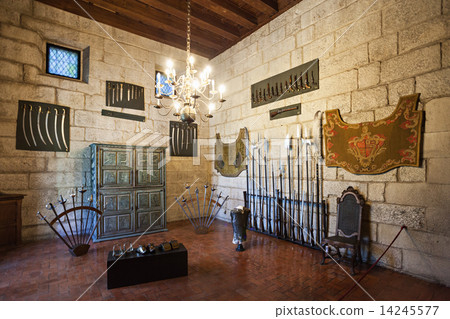 Palace Duques Braganza 14245577