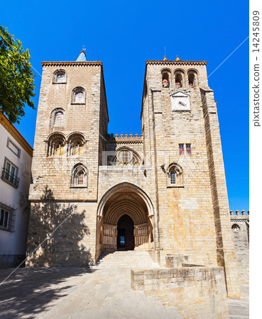 Cathedral of Evora 14245809