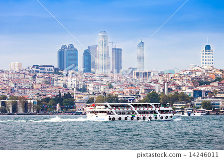 Istanbul skyline 14246011