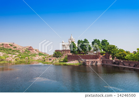 Jaswant Thada mausoleum 14246500