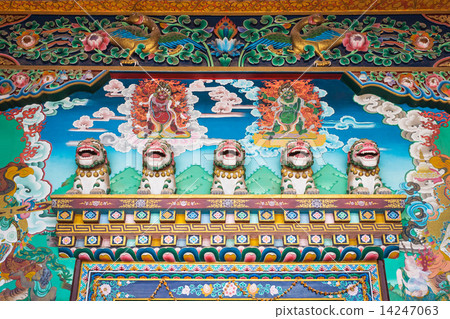 Inside buddhist temple Inside buddhist temple 14247063