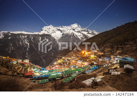 Namche Bazaar, Nepal 14247184