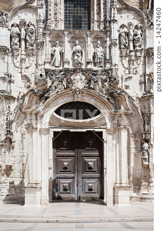 Santa Cruz Monastery 14247460