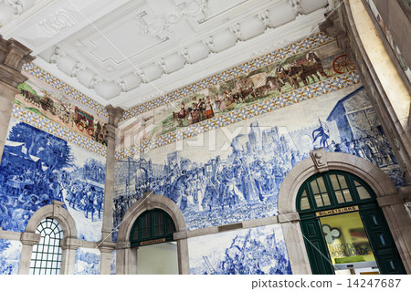 Sao Bento Railway Station 14247687