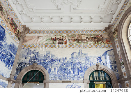 Sao Bento Railway Station 14247688
