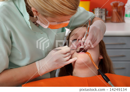 Dental procedure, drilling and filling tooth Dental procedure, drilling and filling tooth 14249134