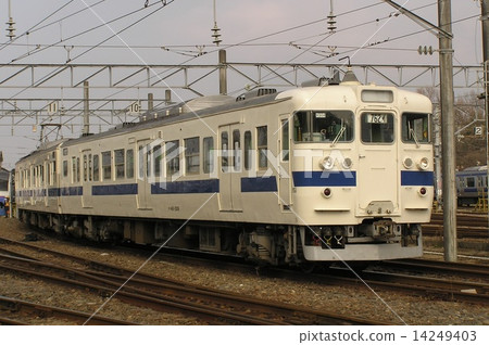 [JJ] Joban Line 415 series train (medium distance train) 14249403
