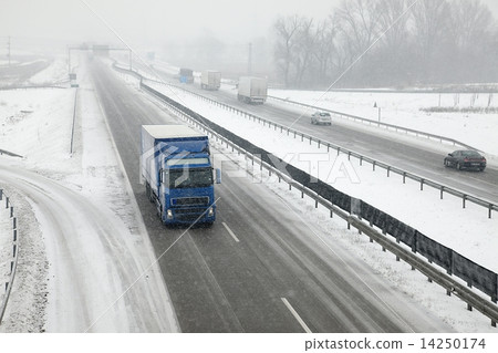 Snowy Highway 14250174
