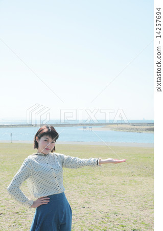 女子 14257694