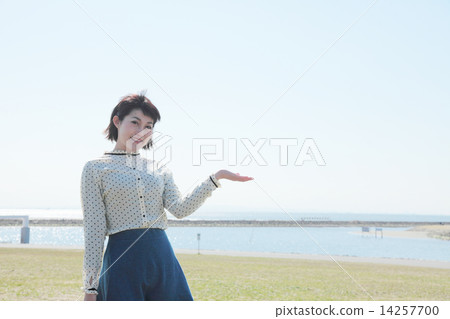 女子 14257700