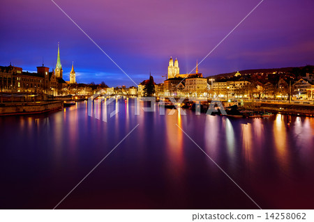 Zurich skyline and the Limmat river at night 14258062