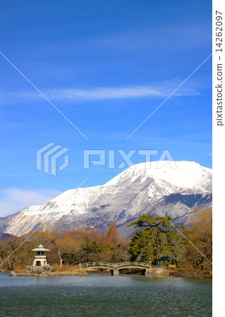 三島池塘和Ibukiyama 14262097