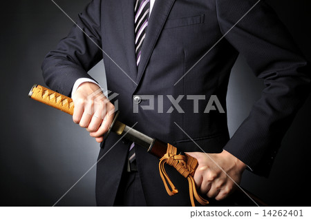 Japanese salaried workers who have Japanese swords Japanese salaried workers who have Japanese swords 14262401