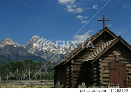 Mountains and churches Mountains and churches 14262569