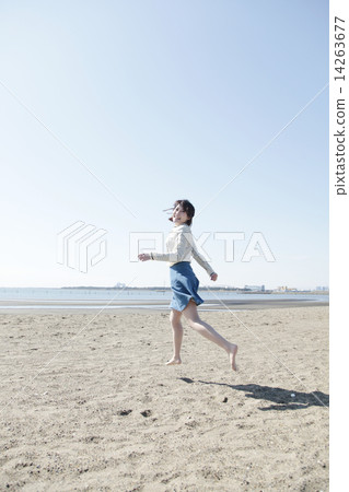 奔跑的女人 14263677