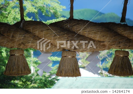shimenawa--sacred rope 14264174