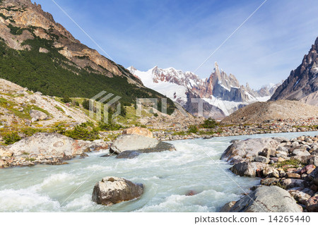 Cerro Torre 14265440