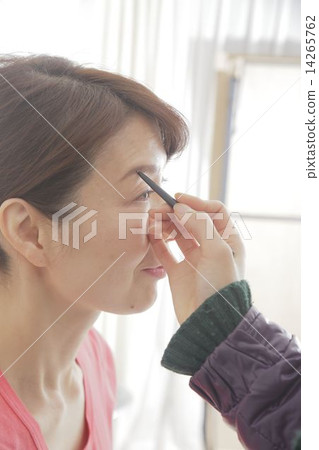 中間人像 中間人像 14265762