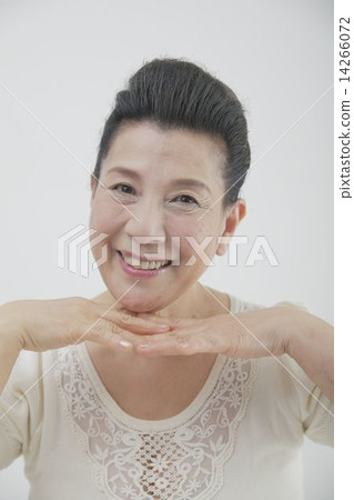 Senior portrait 14266072