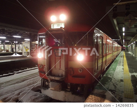 JNR 711 series train (06) 14269835