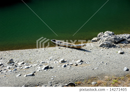 多摩川A的船A. 14271405