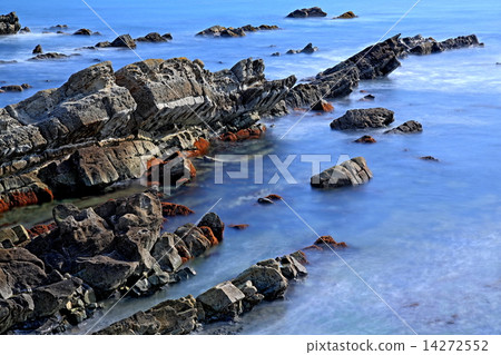 Cretaceous layer of the Hiraiso coast Cretaceous layer of the Hiraiso coast 14272552