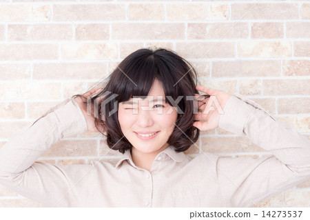 年輕的女士 14273537