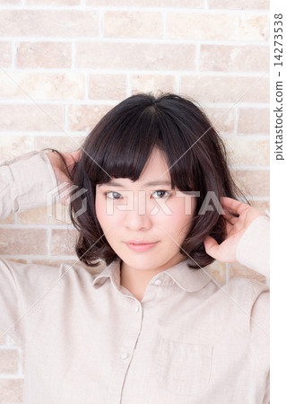 年輕的女士 14273538