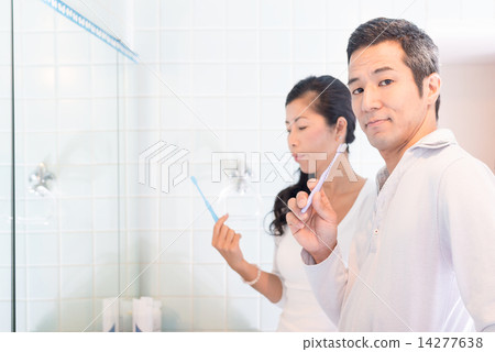 男性夫婦中間牙膏 男性夫婦中間牙膏 14277638