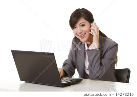 Attractive business woman 14278216