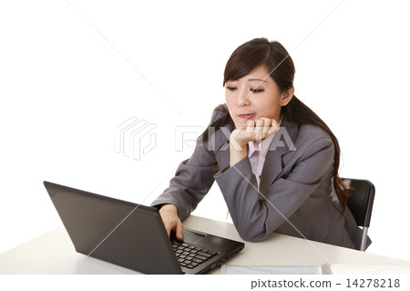 Worried business woman 14278218