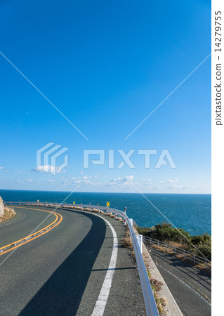 Winding Road along the Sea Winding Road along the Sea 14279755