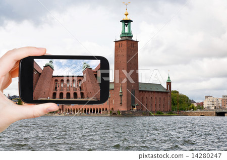 taking photo of courtyard Stockholm City Hall 14280247