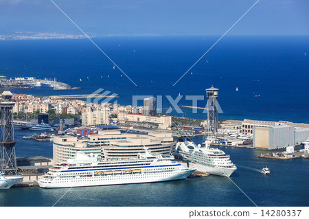 white passenger ships 14280337