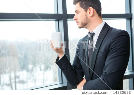 Businessman in the luxury hotel Businessman in the luxury hotel 14280658