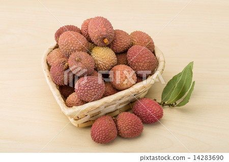 Tropical fruit - lychee Tropical fruit - lychee 14283690
