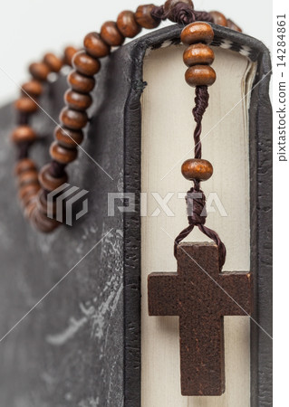 Christian cross necklace on Holy Bible book, Jesus religion conc 14284861