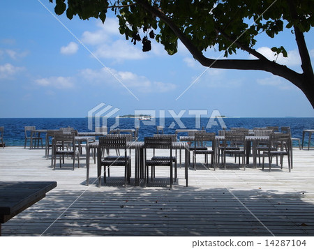 Seaside terrace 14287104