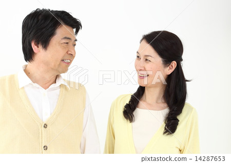 A good friend Middle couple A good friend Middle couple 14287653