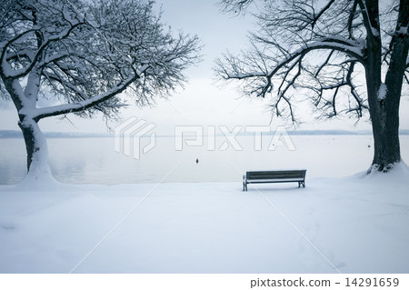 Tutzing snow 14291659