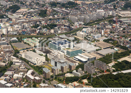 四橋町的鳥瞰圖在橫濱市戶塚區 14291829