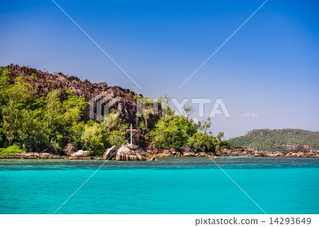 Coastline of Mahe island, Seychelles 14293649