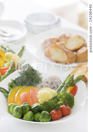 溫暖的蔬菜與蒸汽 14296440
