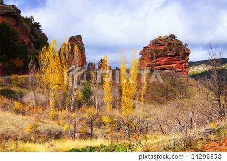 landscape with red rocks 14296858