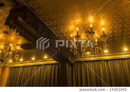 Chandelier 14301042