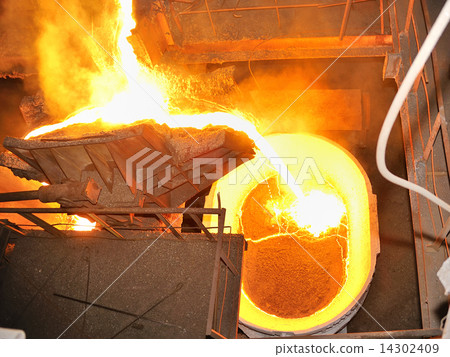 pouring molten steel 14302409