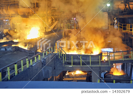 Molten hot steel pouring Molten hot steel pouring 14302679